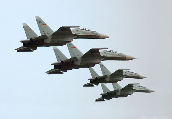 中国海军航空兵战斗机，捍卫蓝天，展示力量，中国海军航空兵战斗机捍卫蓝天，展示力量风采