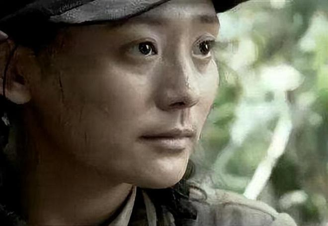 关于女性身体携带手雷的警示与探讨，女性身体携带手雷警示与探讨，安全意识的必要性