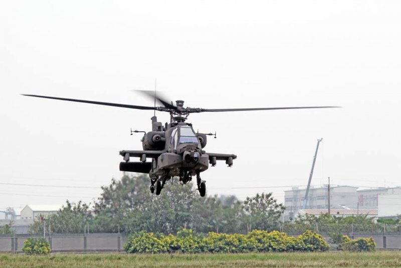 武直-10与阿帕奇，空中力量的两大巨头，武直-10与阿帕奇，空中力量的巅峰对决