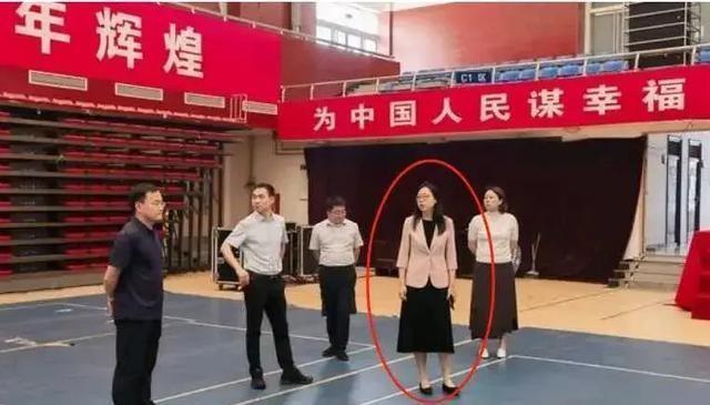 凤凰网新闻11，深度解析时事热点，传递正能量，凤凰网新闻11时事热点深度解读，传递正能量之声