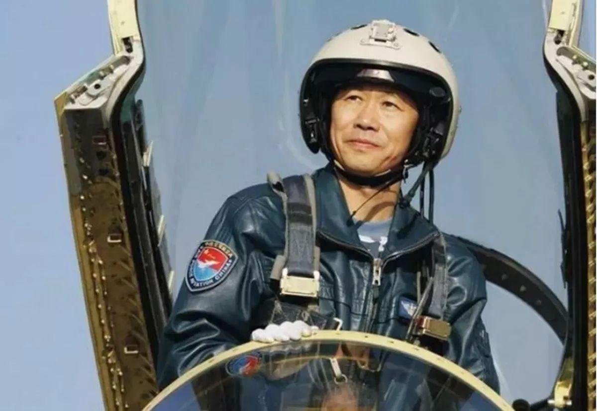 八一勋章含金量有多高，荣誉背后的无尽价值，八一勋章的荣誉价值及其背后的无尽价值