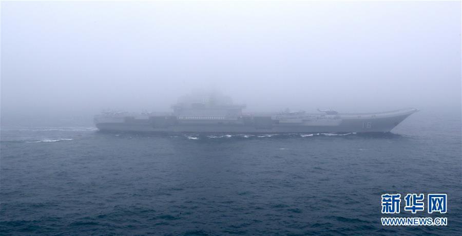 海军成立七十周年阅兵报告，海军成立七十周年阅兵盛典，展示海上力量荣耀瞬间