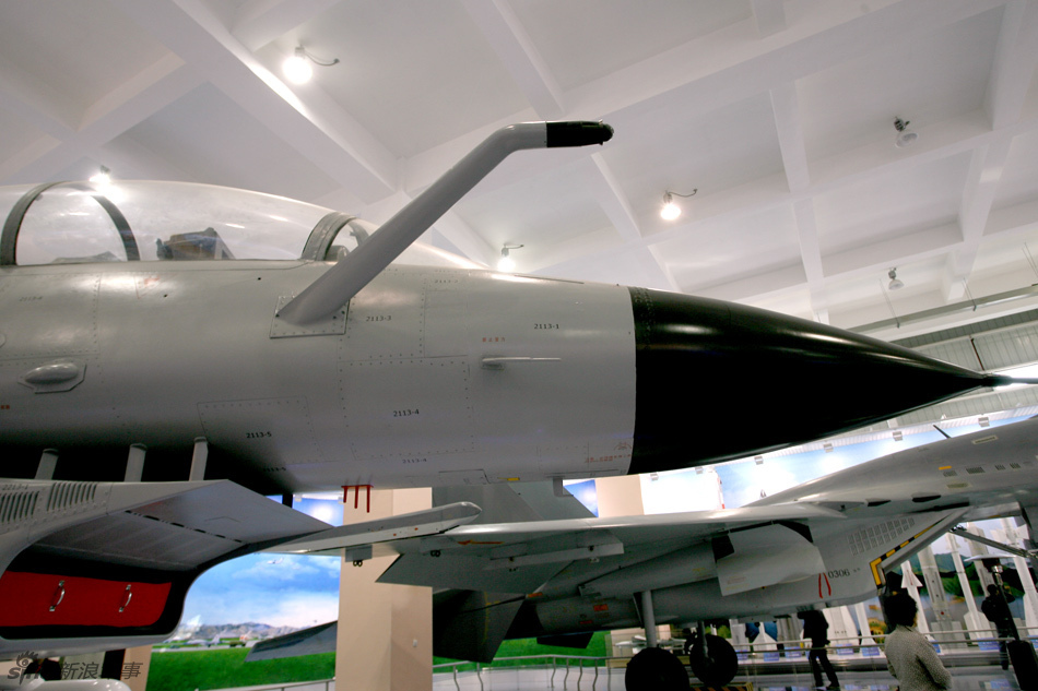 歼-10双座型战斗机,空中力量的新标杆,歼-10双座型战斗机,空中力量的崭新标杆