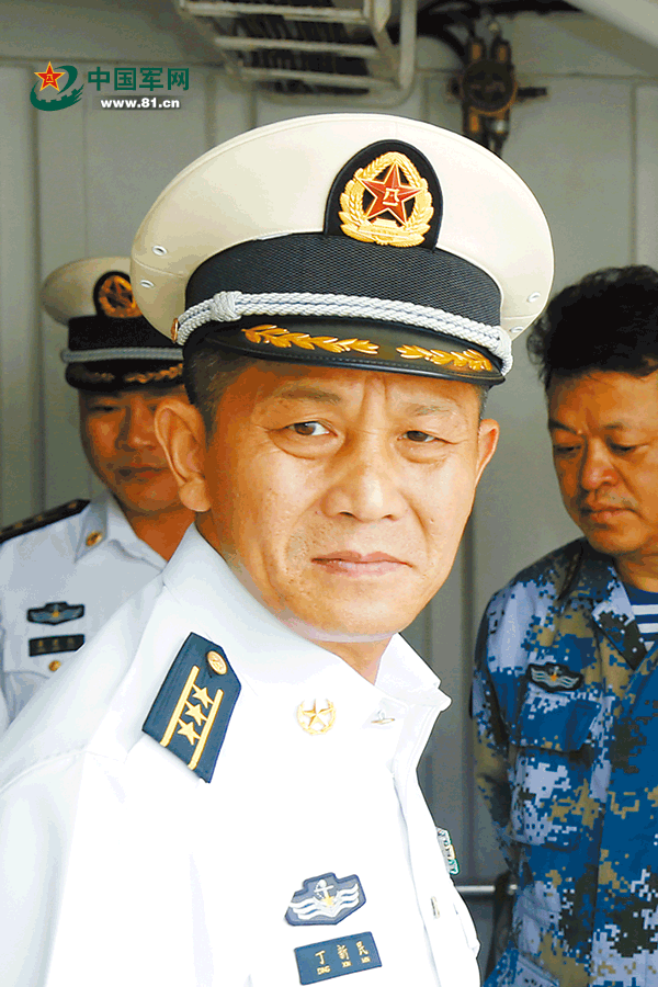 海军柳州舰首任舰长，英勇领航，铸就荣耀传奇，海军柳州舰首任舰长，英勇领航，荣耀传奇铸就时刻
