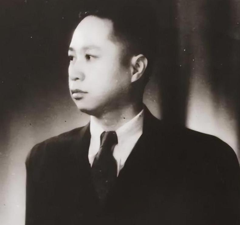 中国航空史上的四次空难，回顾与反思——以2006年为中心，中国航空史上的四次空难回顾与反思，聚焦2006年的悲剧与反思