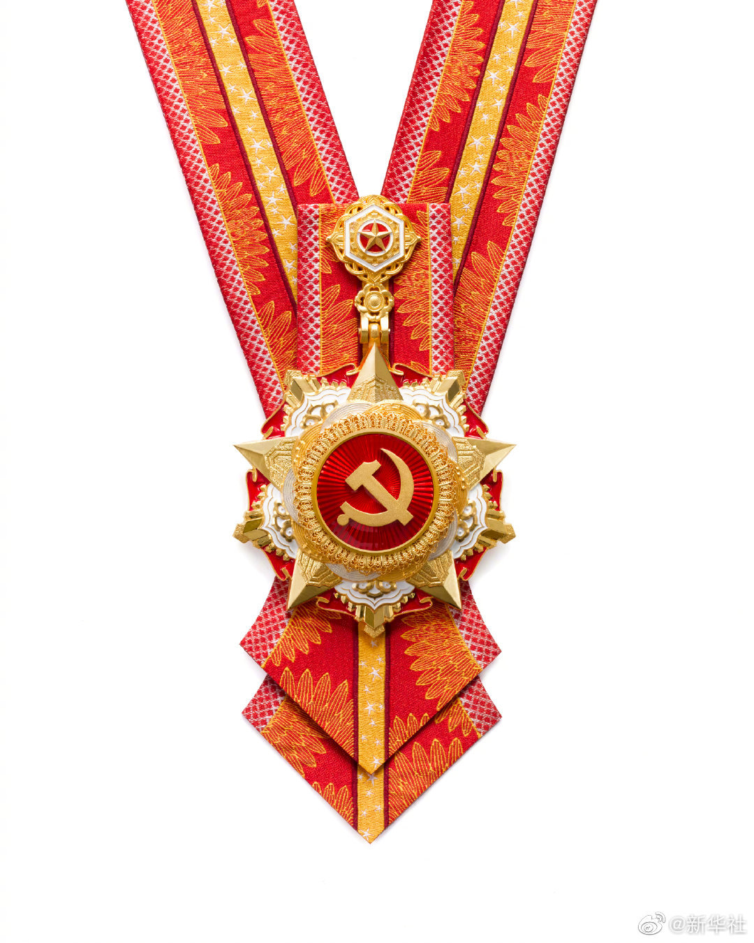 七一勋章颁授仪式，荣耀与传承的庄严时刻，七一勋章颁授仪式，荣耀传承的庄严时刻
