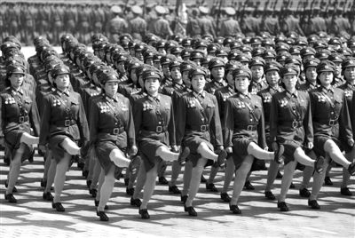 阅兵仪式上的队列方阵，展现国家力量与荣耀，阅兵仪式上的队列方阵，展现国家力量与荣耀的壮丽画卷