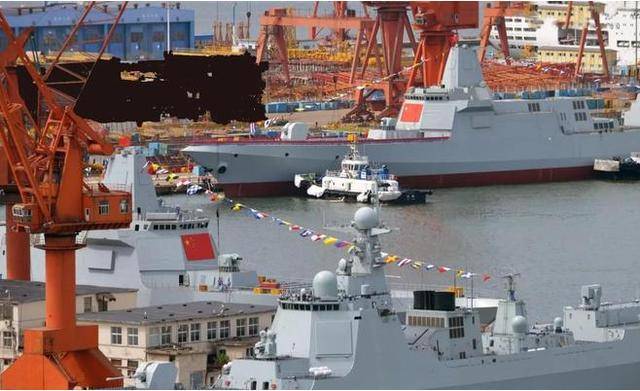 关于我国海军新战舰076舰正式命名的确定，我国海军新战舰076舰命名确定，壮丽启航，展现国威