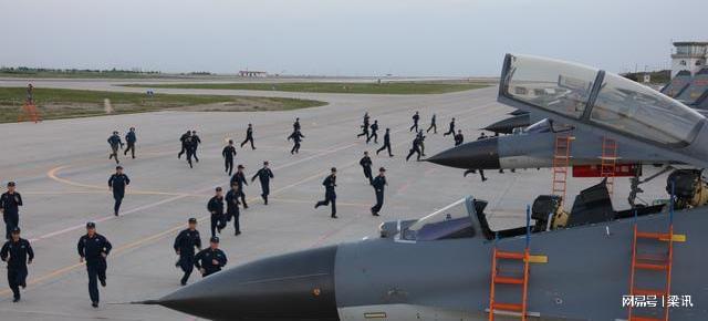 中国空军基地数量及其战略意义分析，中国空军基地数量及其战略意义深度解析