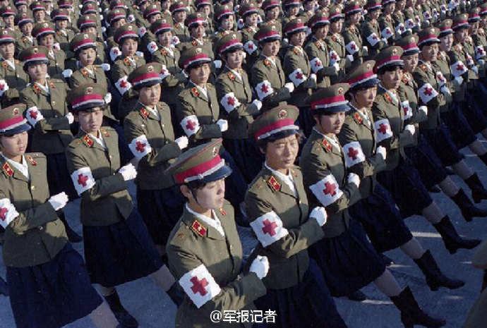 90年代中国女兵方队，英勇风采的时代见证，90年代中国女兵方队，英勇风采的时代印记
