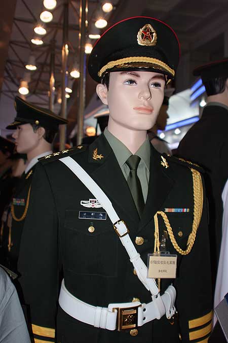 探索中国军队的新风貌，05式军服图片解析，揭秘中国军队新风貌，深度解析05式军服图片
