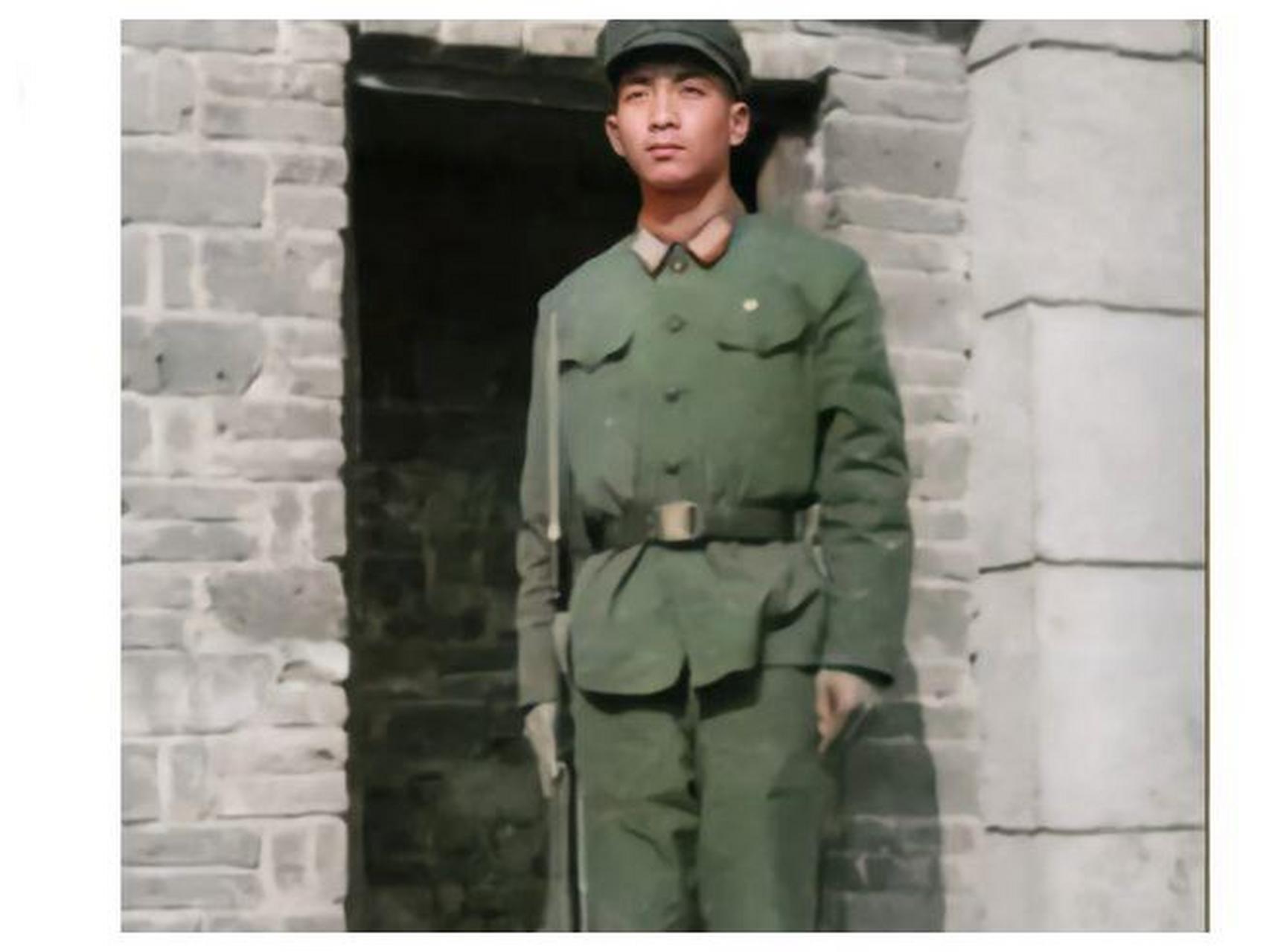 丁小军独臂将军，坚韧不拔的人生传奇，丁小军独臂将军，坚韧人生的传奇故事