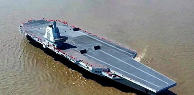 中国海军福建舰