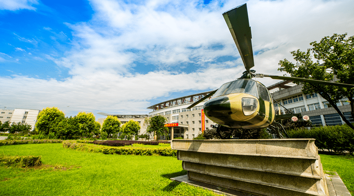 空军航空大学2022年招生简章，空军航空大学2022年招生简章正式发布
