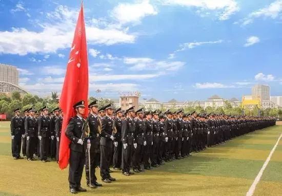 中国人民武装警察部队学院公众号，传承红色基因，弘扬警校文化，中国人民武装警察部队学院公众号，传承红色基因，展现警校文化风采