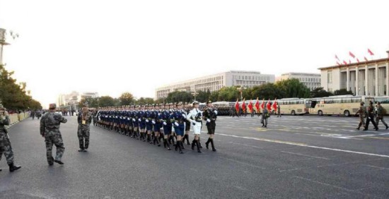 阅兵各方队，展现国家力量与荣耀，阅兵各方队展示国家力量与荣耀风采
