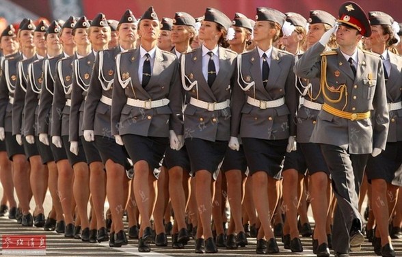 各国女仪仗兵，巾帼不让须眉的荣耀与责任，各国女仪仗兵，荣耀与责任的巾帼风采