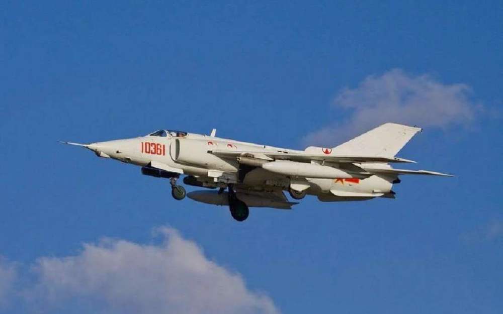 强5攻击机挂载武器，空中力量的锐利之剑，强5攻击机挂载武器，空中力量的锐利之剑展示