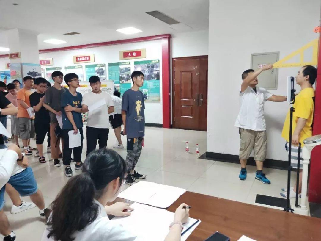 大学生入伍奖励金金额及其相关解析，大学生入伍奖励金详解，金额与相关政策解析