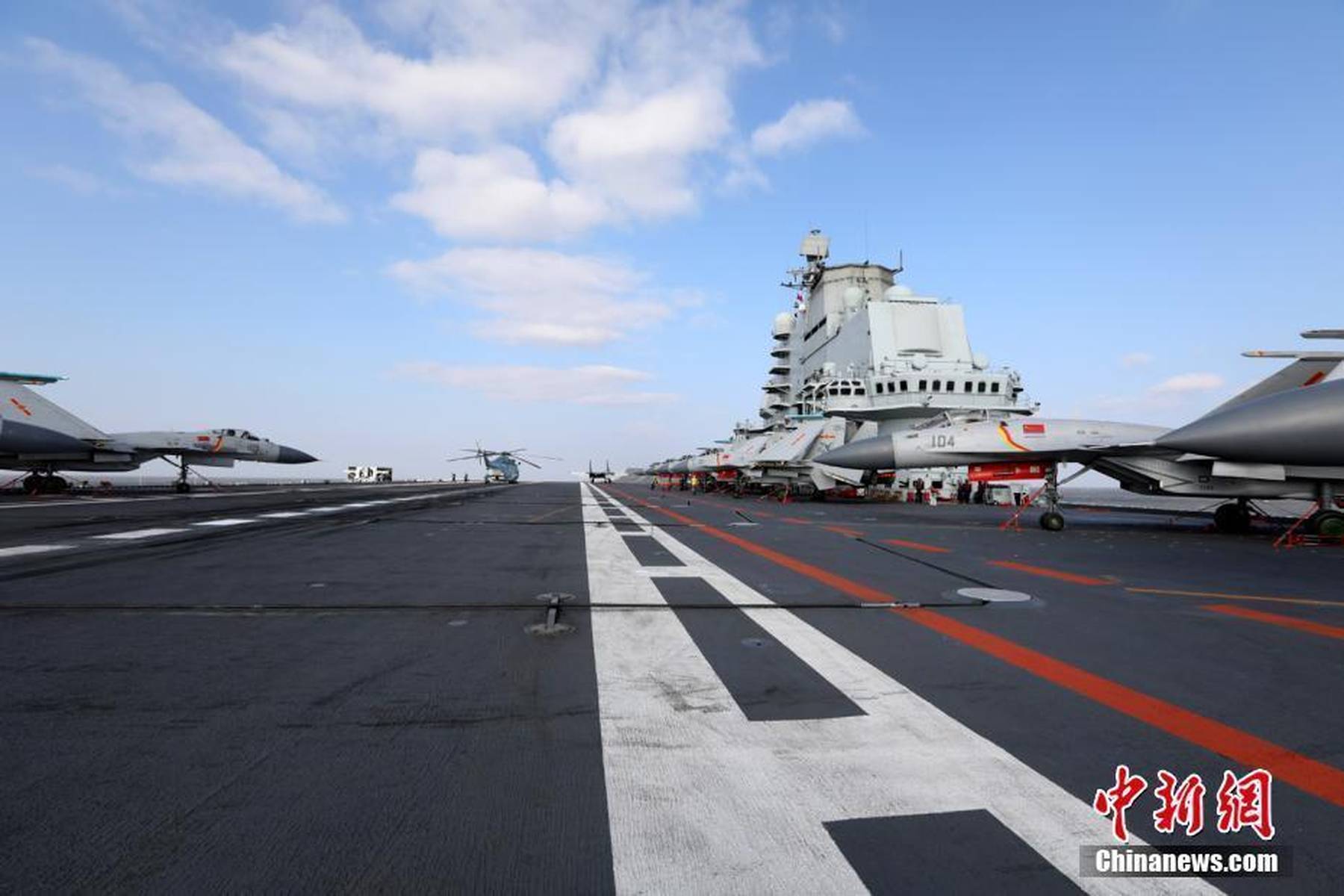首艘国产航母完成第5次海试，中国海军建设迈入新纪元，首艘国产航母完成第五次海试，中国海军建设迈入新时代里程碑