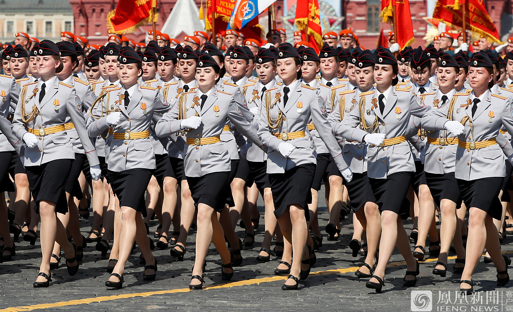 俄罗斯女兵阅兵仪式视频，展现力量与荣耀，俄罗斯女兵阅兵仪式，力量与荣耀的展现