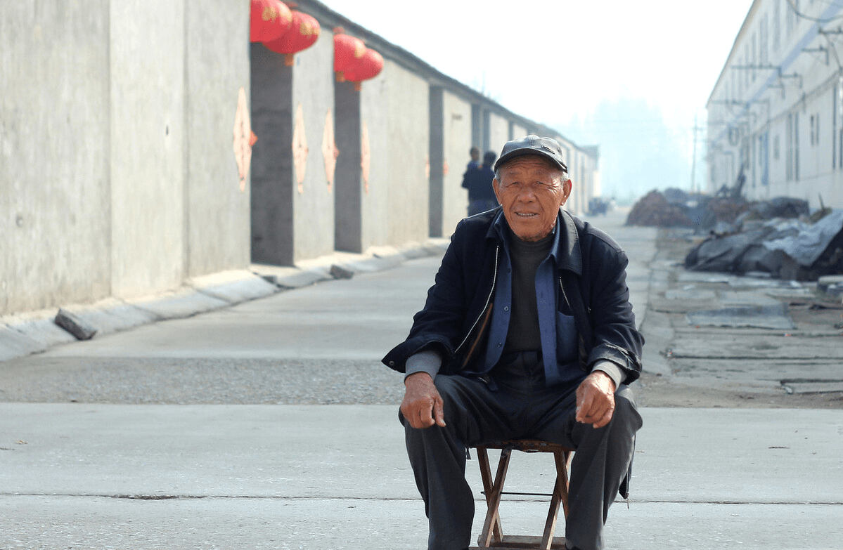 王中王一肖三码生活的幽默点滴,王中王一肖三码生活中的幽默瞬间