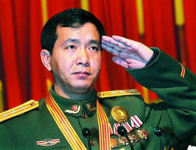丁晓兵照片儿，一位英雄形象的塑造与传承，丁晓兵照片儿，英雄形象的塑造与传承之路
