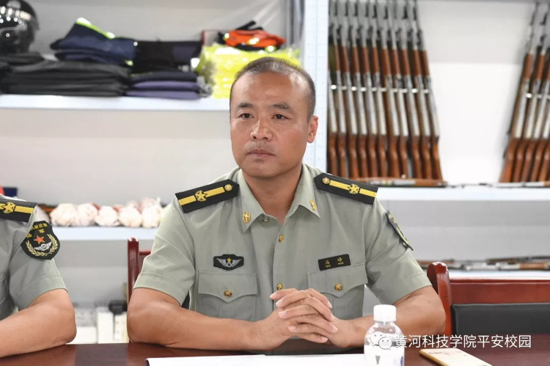 尹健少将，在装备升级转型中的卓越领导力——以某部装备部为例，尹健少将卓越领导力引领装备升级转型——以某部装备部为典范
