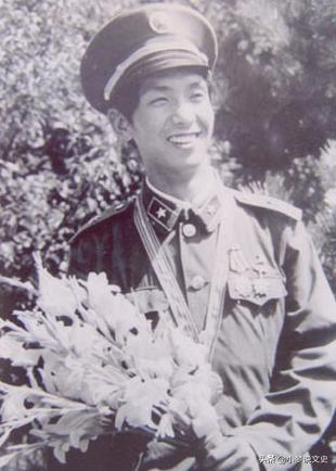 武警总队丁晓兵，英勇忠诚的卫士，武警总队丁晓兵，英勇忠诚的卫士楷模