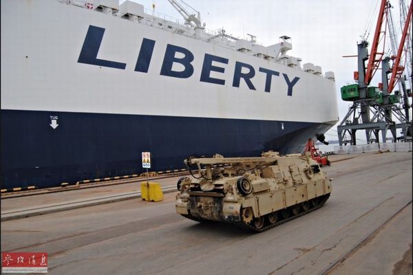 M1A2艾布拉姆斯坦克装甲厚度深度解析，M1A2艾布拉姆斯坦克装甲厚度深度剖析