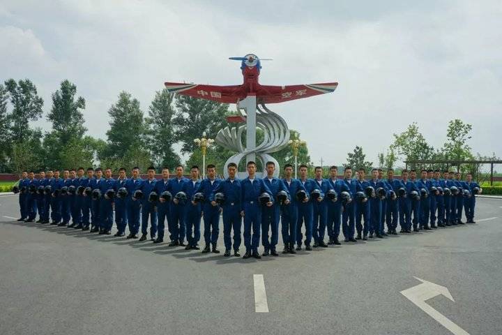 中国空军航空大学——探寻其身份与地位，是985还是211？，中国空军航空大学身份与地位揭秘，是985还是211高校？