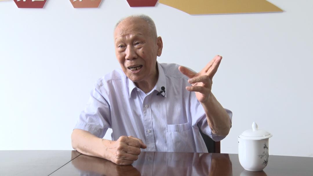 美军舰击落美战机，震惊世界的军事事件，美军舰击落自家战机引发全球震惊的军事事件