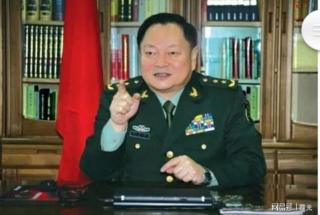 十四集团军四十师师长，英勇无畏的军事领袖，十四集团军四十师师长，英勇无畏的军事领袖风采
