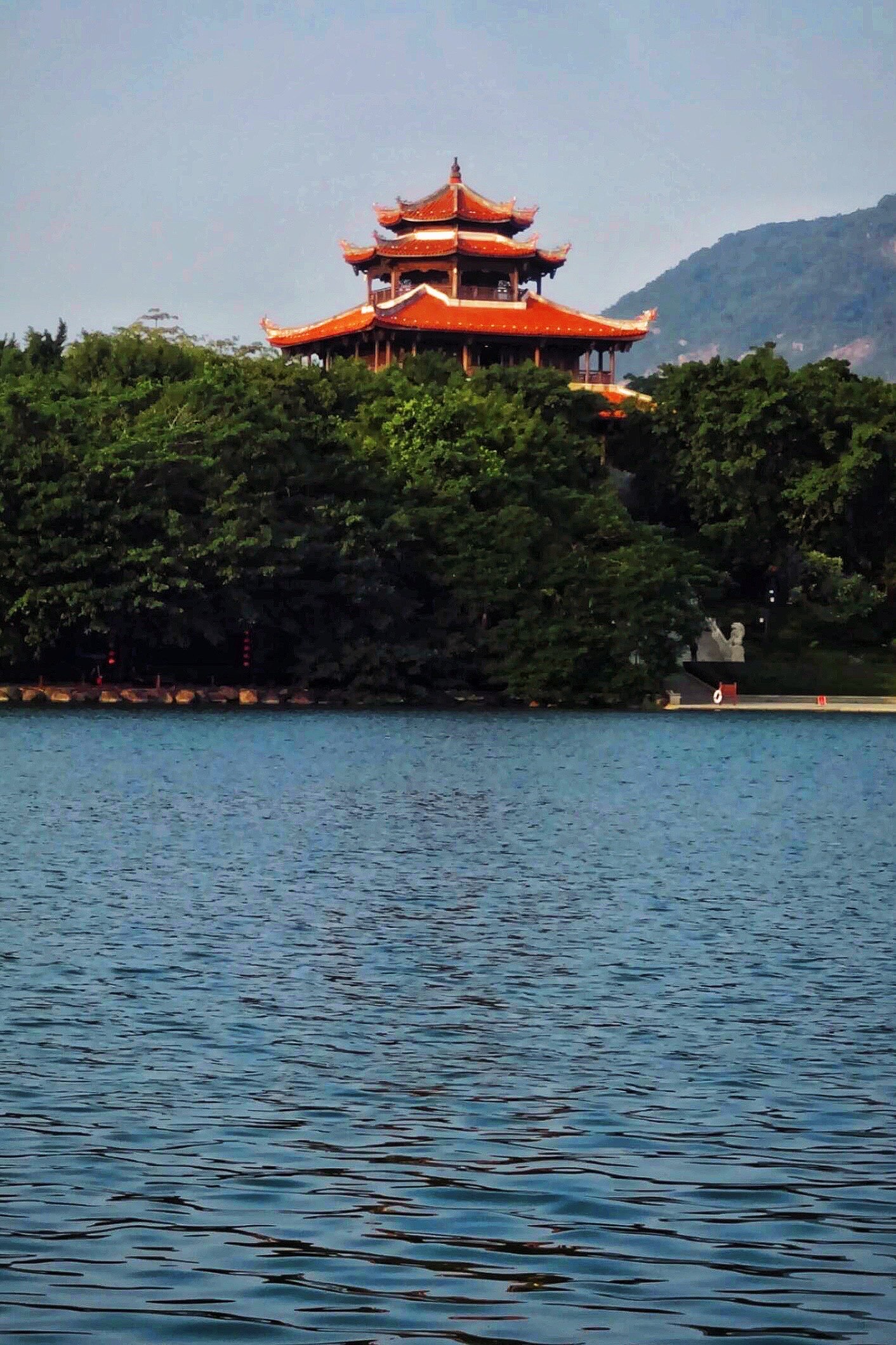泉州西湖，湖光山色间的历史与人文交响，泉州西湖，湖光山色间的历史人文交响之旅