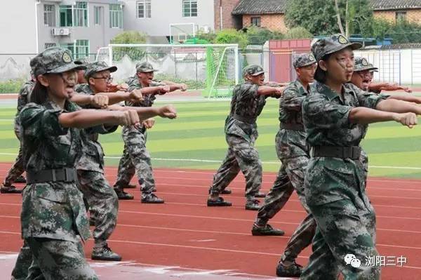 国防军事训练，塑造国家安全的中坚力量，国防军事训练，锻造国家安全的中坚力量