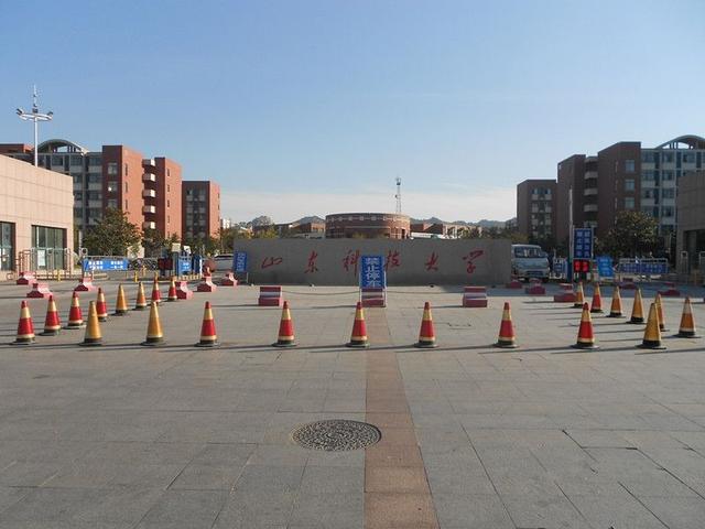 国防科工委指挥技术学院，培养高素质指挥人才的摇篮，国防科工委指挥技术学院，高素质指挥人才的培育摇篮