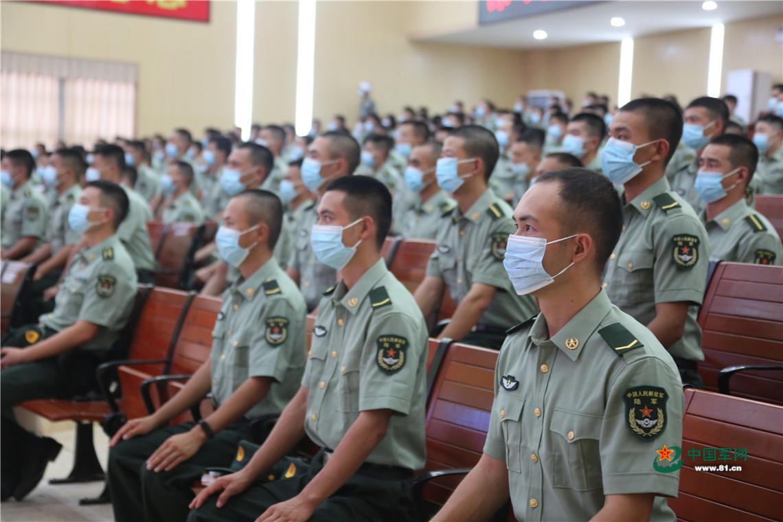 杜富国与八一勋章，荣誉背后的力量与影响，杜富国与八一勋章，荣誉背后的力量与深远影响