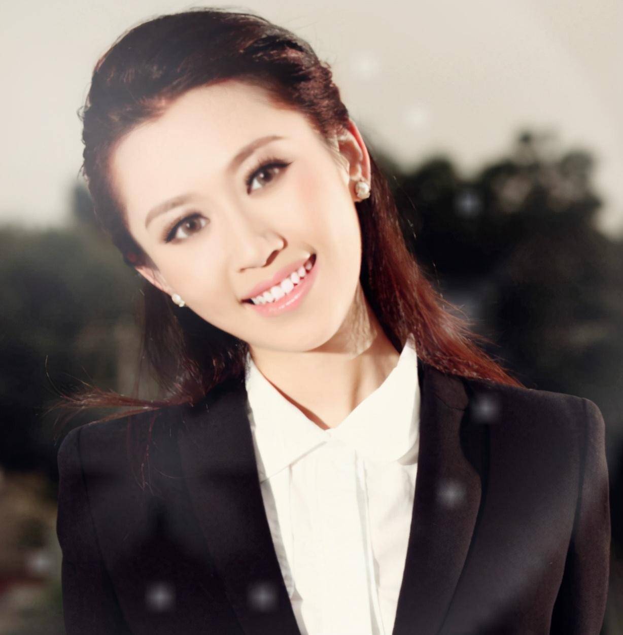央视90后美女主持人名单，新生代力量的璀璨绽放，央视新生代90后美女主持人璀璨名单，新生代力量的闪耀绽放