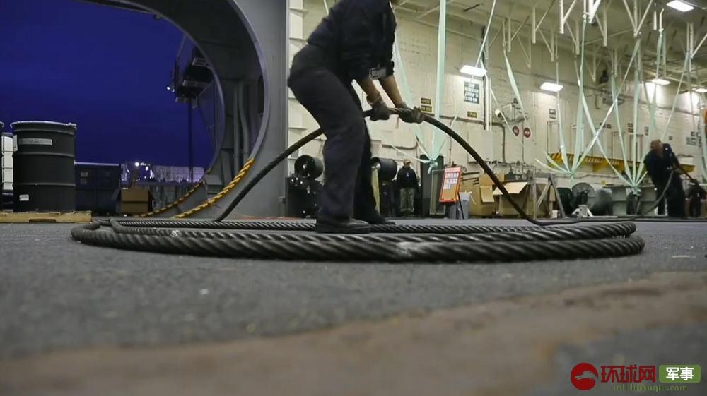 福特号航空母舰最新信息解析，福特号航空母舰最新情报深度解析