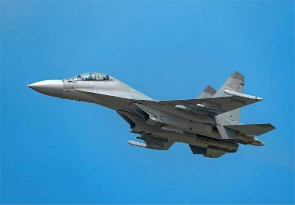 中国需要歼-16战机吗？——现代空军建设的必要性与趋势，中国空军现代化建设的必然趋势，歼-16战机的需求与必要性分析