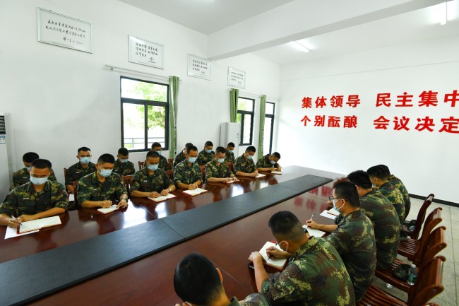 军队支部班子在建设中，引领力量与核心价值的塑造，军队支部班子建设，引领力量与核心价值的塑造之道