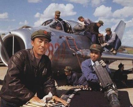 歼-20的对地攻击能力，探索中国新一代战斗机的威力与潜力，歼-20对地攻击能力揭秘，中国新一代战斗机的威力与潜力探索