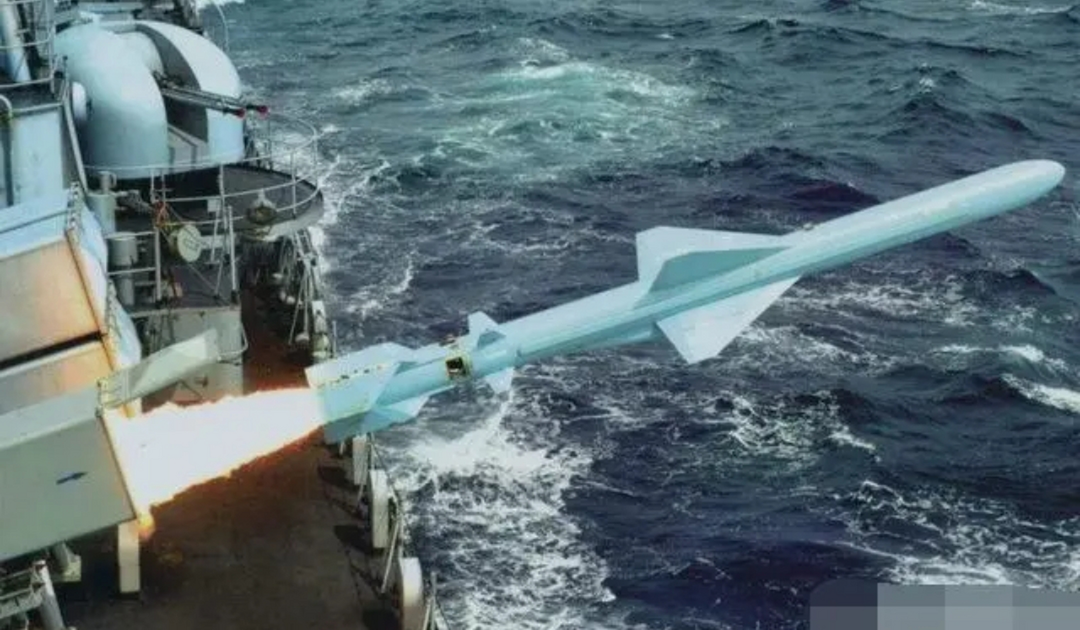 鹰击长空,鹰击-100反舰导弹的速度之美,鹰击长空,鹰击-100反舰导弹的速度魅力