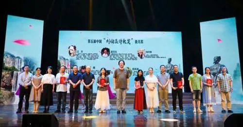 刘伯温猜一生肖2021，神秘预言背后的故事与解读，刘伯温预言揭秘，生肖之谜与解读——2021年生肖预测背后的故事