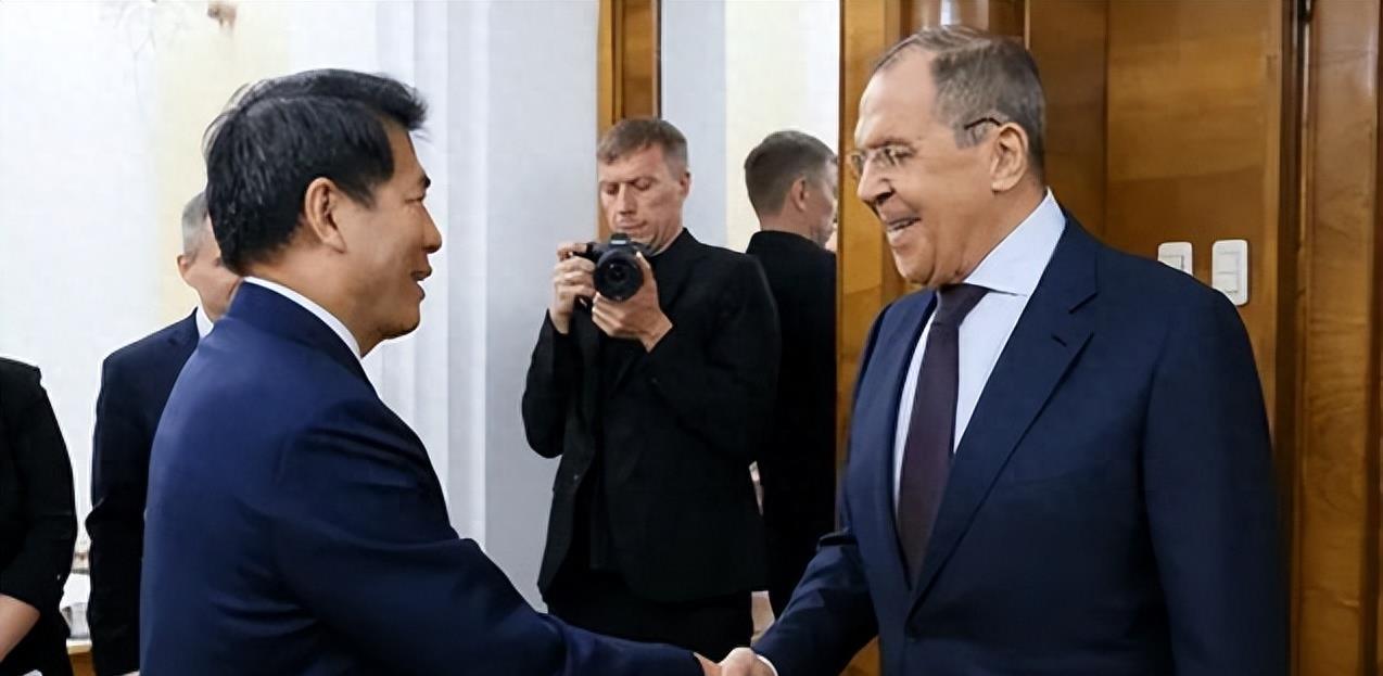 直-20在全球直升机领域的排名分析,直-20在全球直升机领域的地位与排名解析