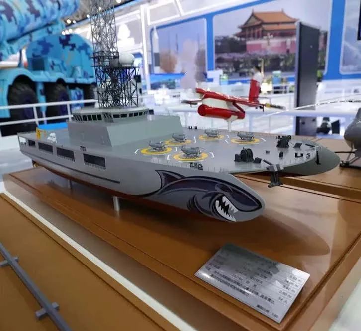 中国微型航母的规模与特性，揭示其真实尺寸与潜力，中国微型航母，揭示真实尺寸与潜力，探索其特性与规模