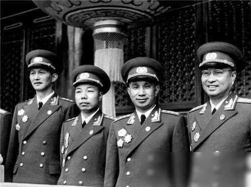 最小战斗机，革新军事技术的典范，最小战斗机，军事技术革新的先锋典范