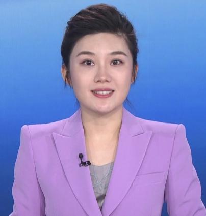 军事频道主持人的风采，徐君的独特魅力，军事频道主持人徐君的独特魅力风采