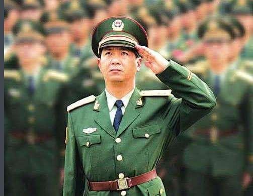 揭秘丁晓兵将军的妻子，一位背后的英雄与无名英雄的爱恋，丁晓兵将军妻子背后的故事，无名英雄的爱恋传奇