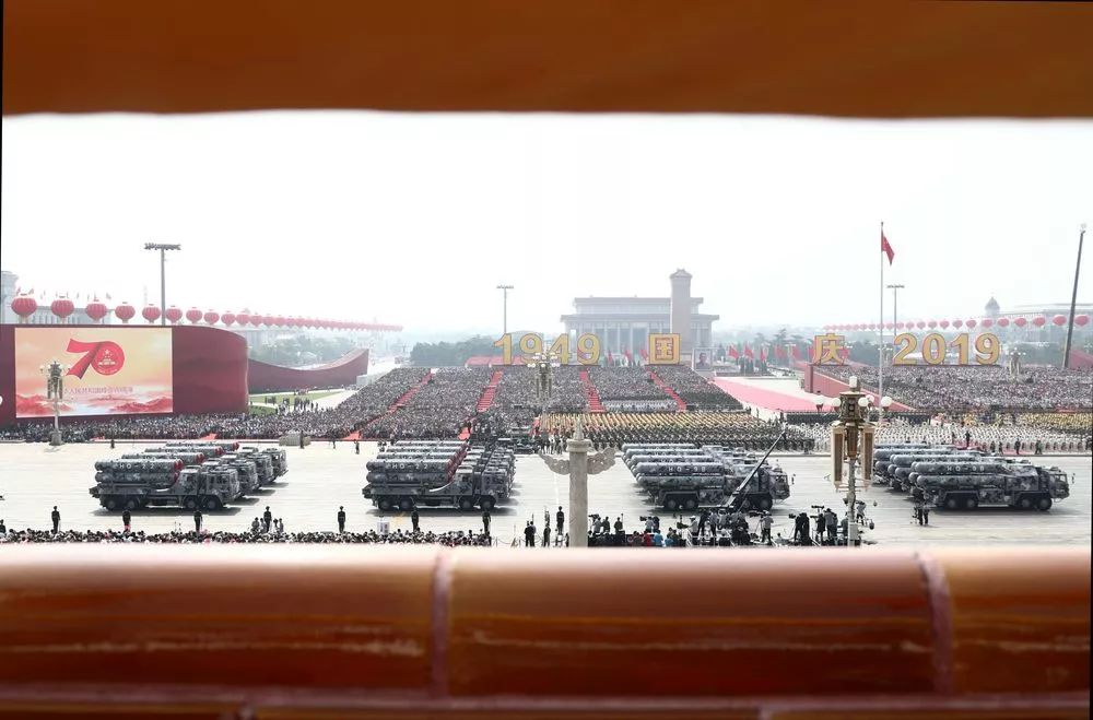阅兵式2009高清完整版，荣耀的瞬间与时代的印记，阅兵式2009高清完整版，荣耀瞬间与时代印记的壮丽画卷